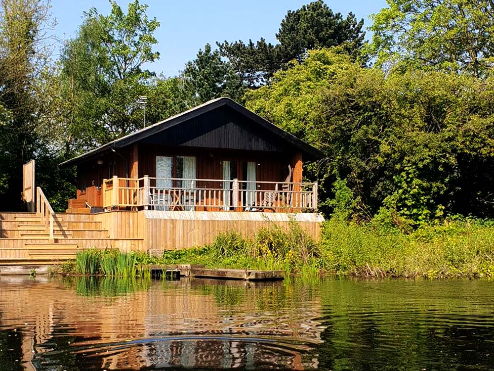 Lakeside Lodge Holidays Carp Fishing Breaks York Lakeside Lodges