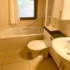 Maple Lodge Bathroom