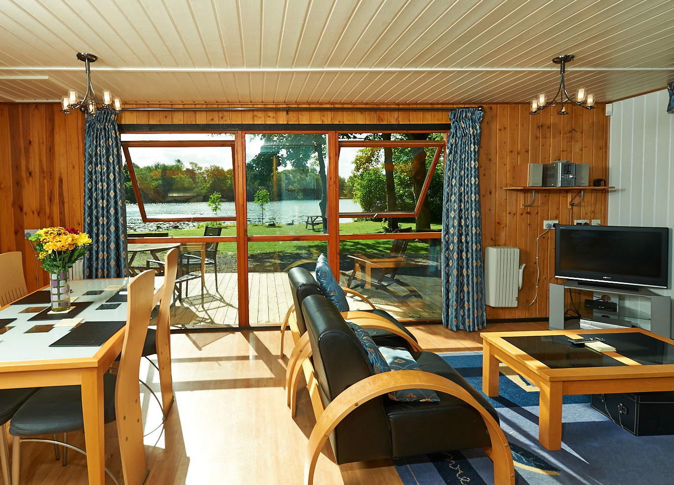 Self Catering Lodges & Cottages with Carp Fishing | York ...