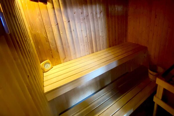 Maple Lodge Sauna