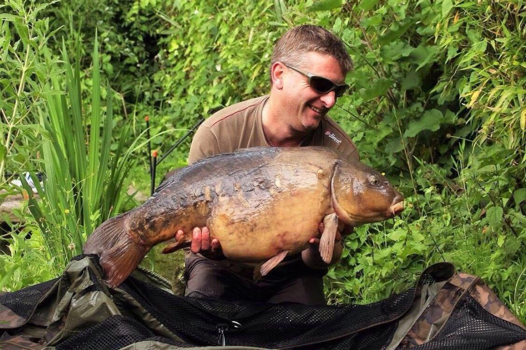 Lakeside Lodge Holidays | Carp Fishing Breaks | York ...